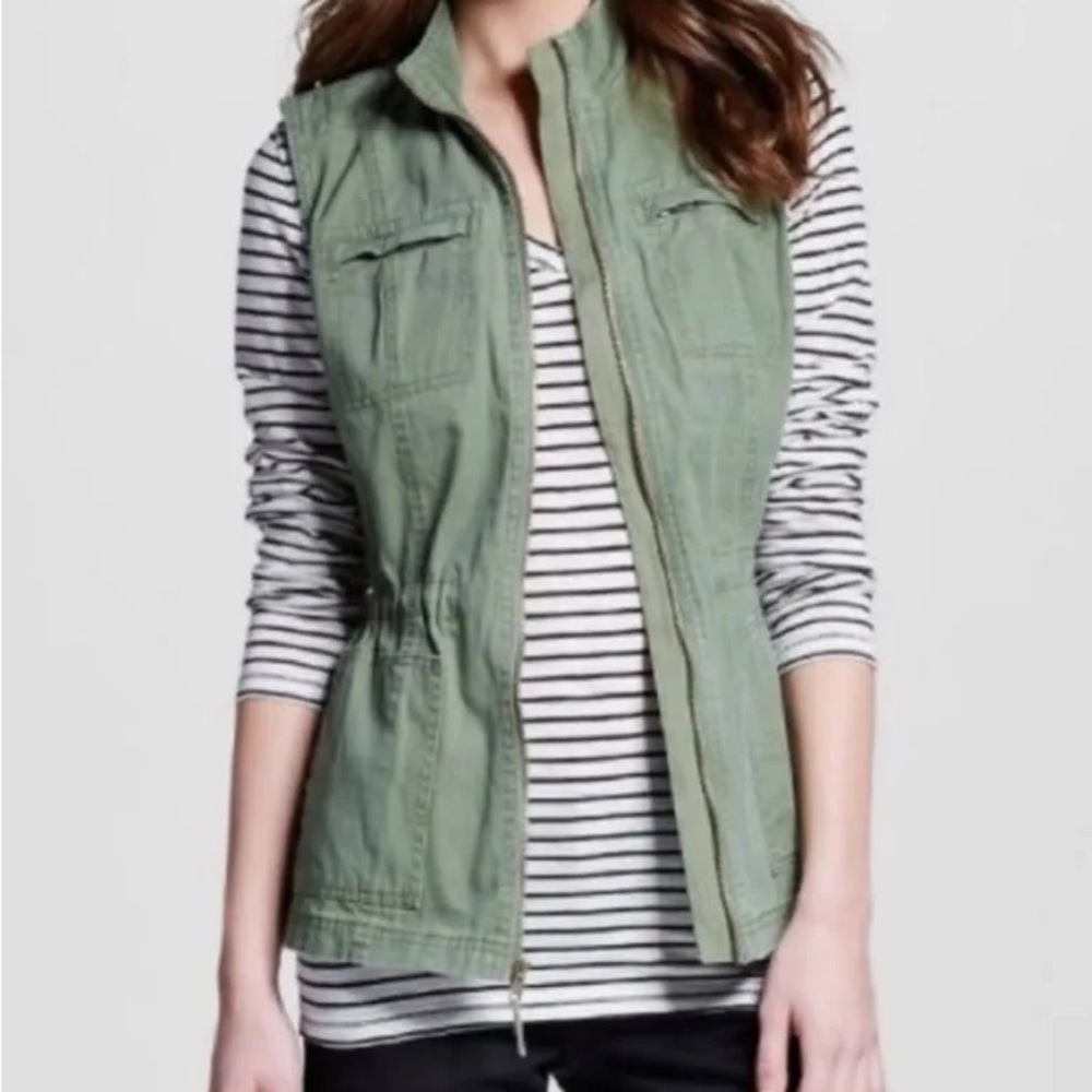 Merona Green Sleeveless Utility Vest
